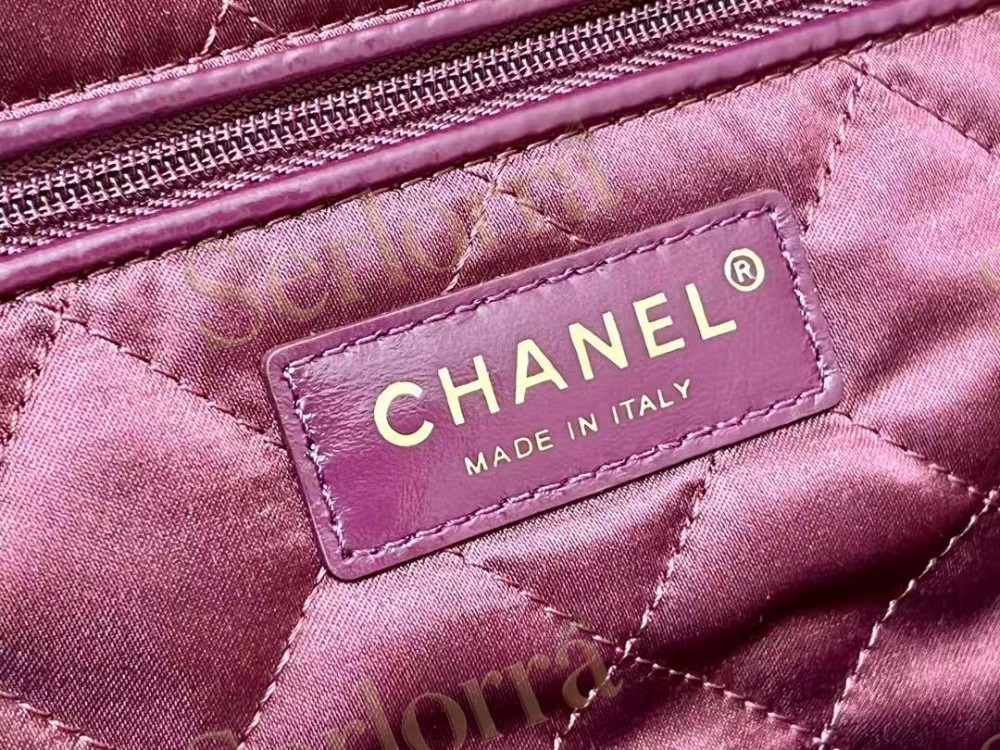 CHANEL MASTER 22 MEDIUM CALFSKIN HANDBAG