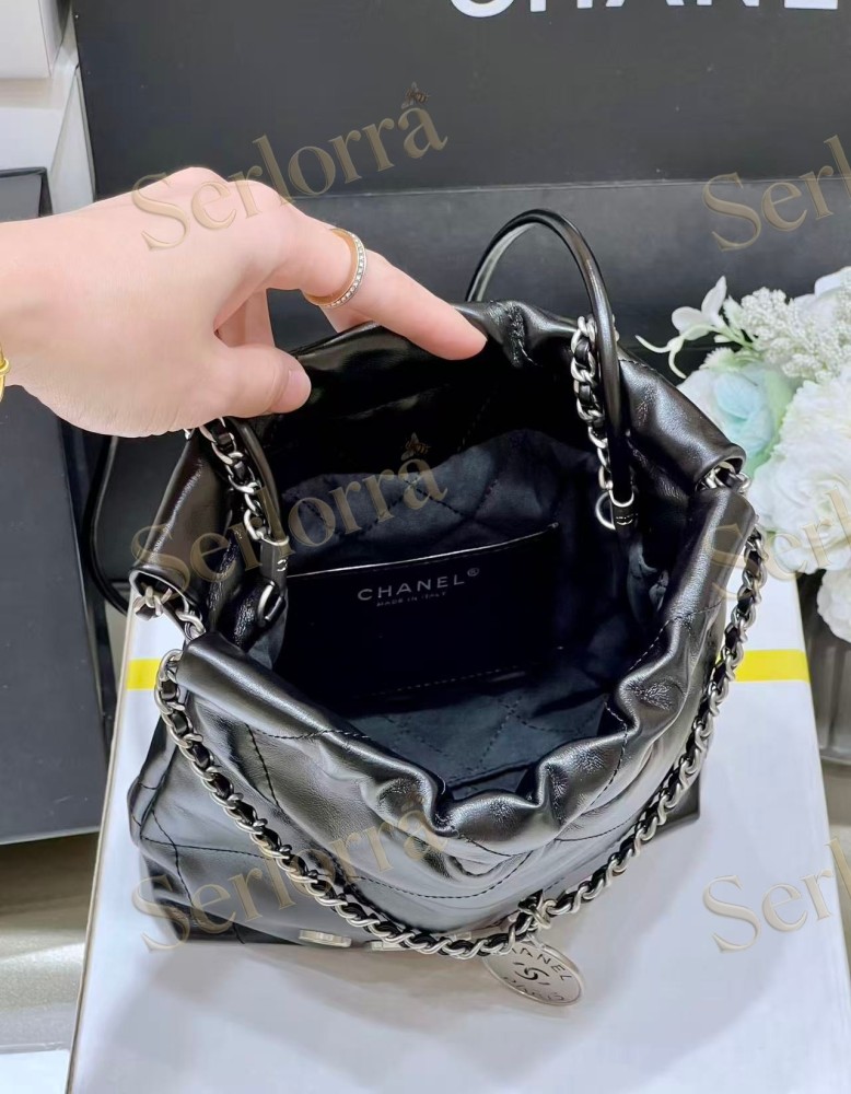 CHANEL MASTER 22 MINI ONDA VERDE CALFSKIN HANDBAG