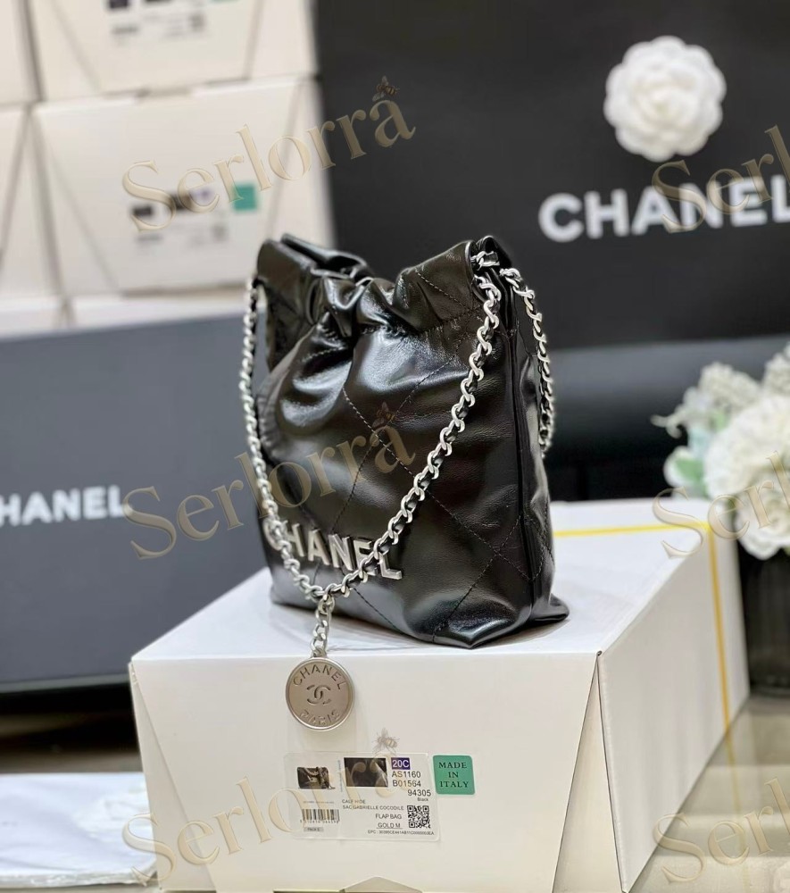 CHANEL MASTER 22 MINI ONDA VERDE CALFSKIN HANDBAG