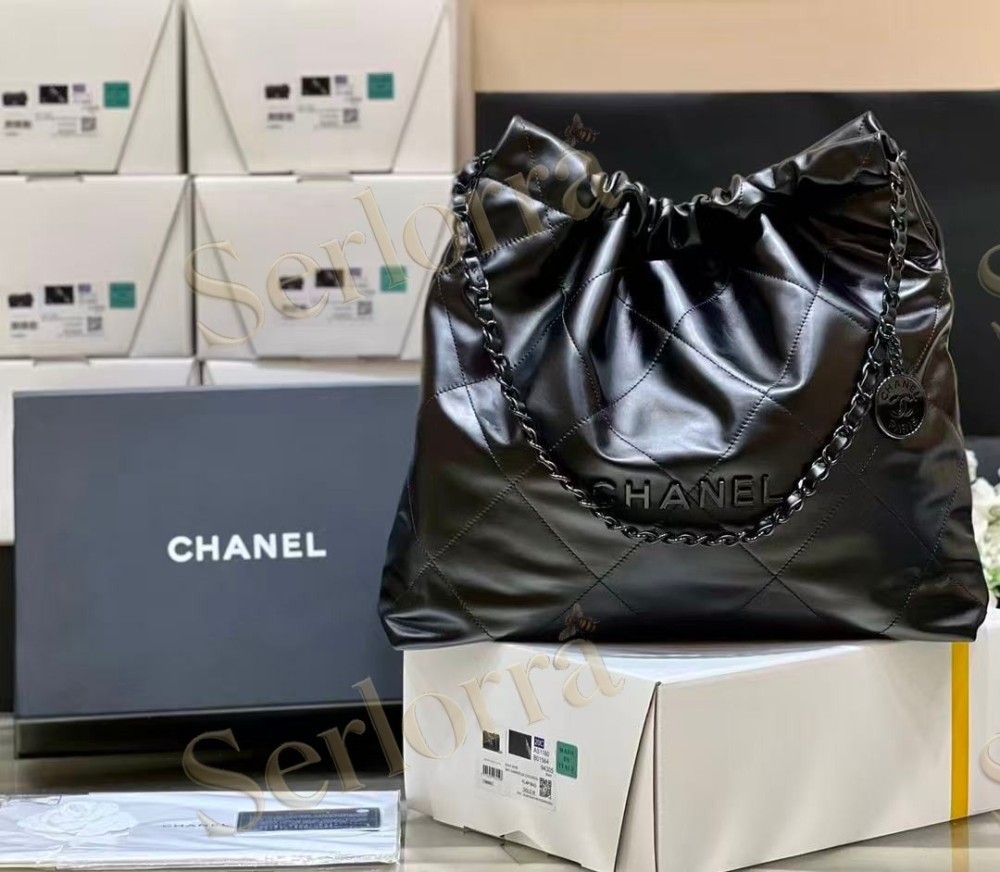 CHANEL MASTER 22 MEDIUM CALFSKIN HANDBAG