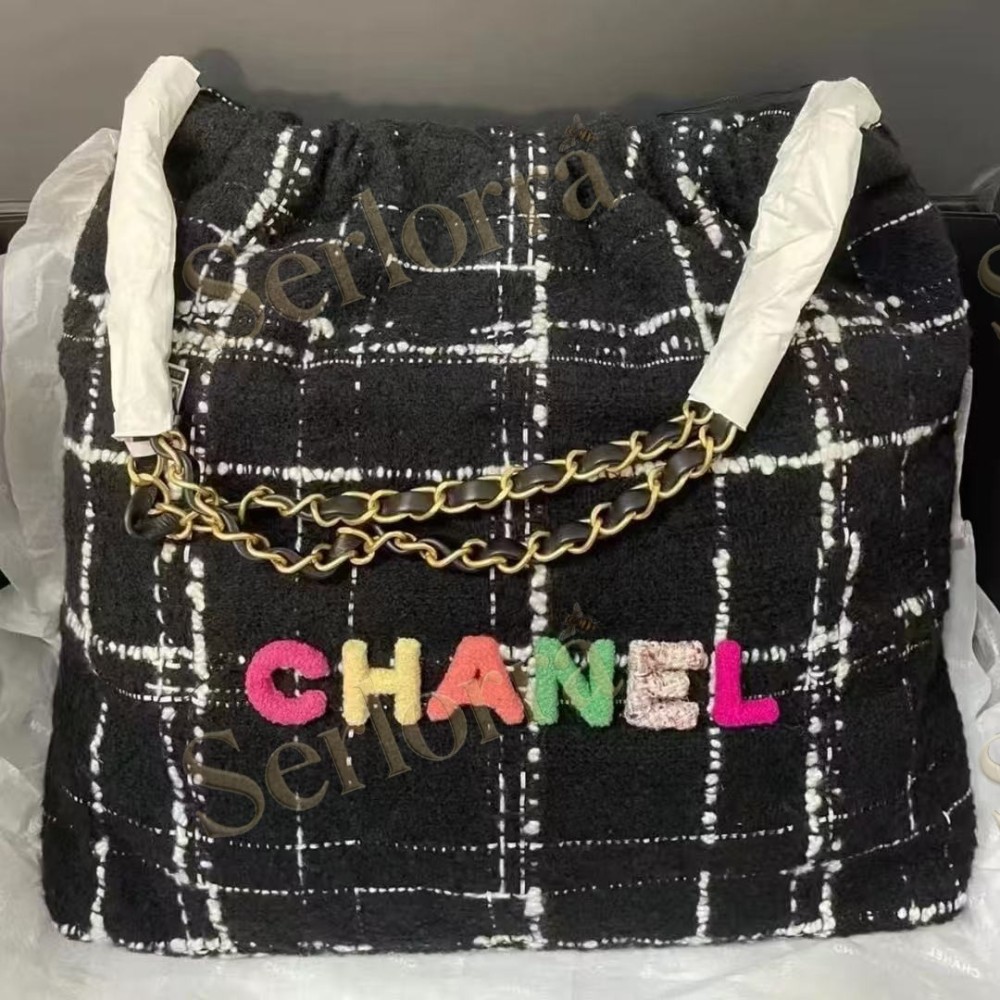 CHANEL MASTER 22 MEDIUM TWEED HANDBAG