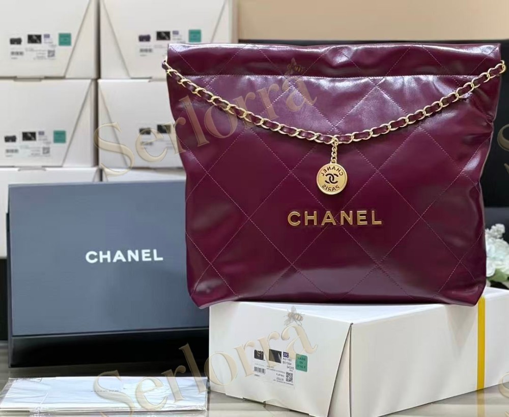 CHANEL MASTER 22 MEDIUM CALFSKIN HANDBAG