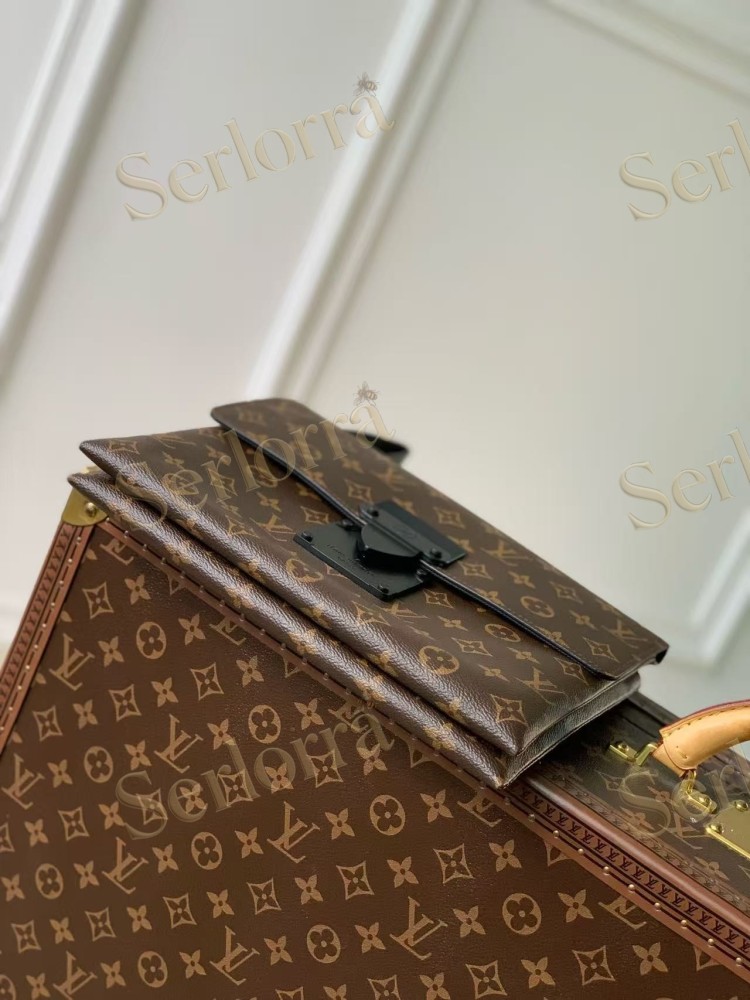 LOUIS VUITTON POCHETTE S-LOCK