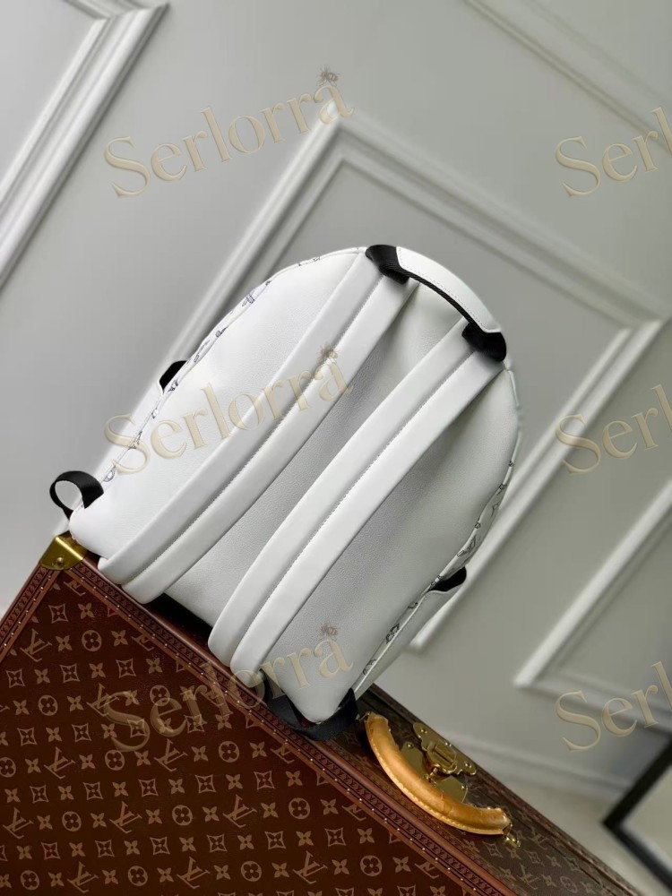 LOUIS VUITTON DISCOVERY BACKPACK