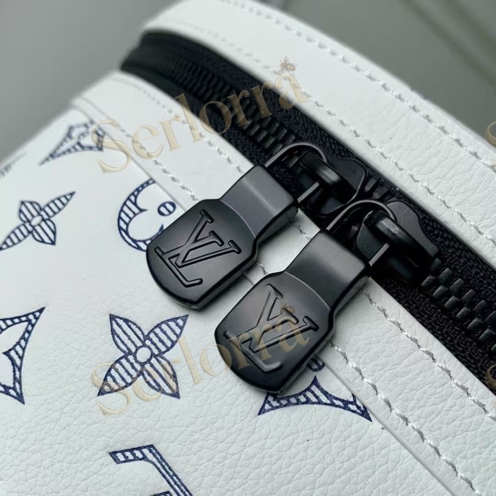 LOUIS VUITTON DISCOVERY BACKPACK