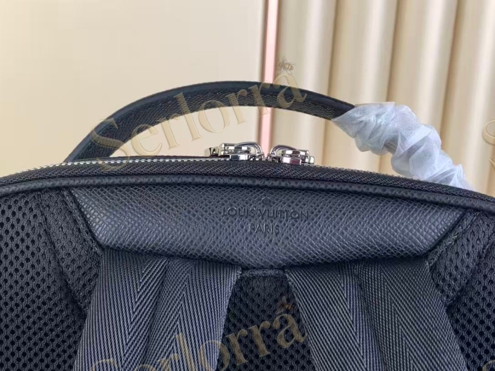 LOUIS VUITTON AVENUE BACKPACK