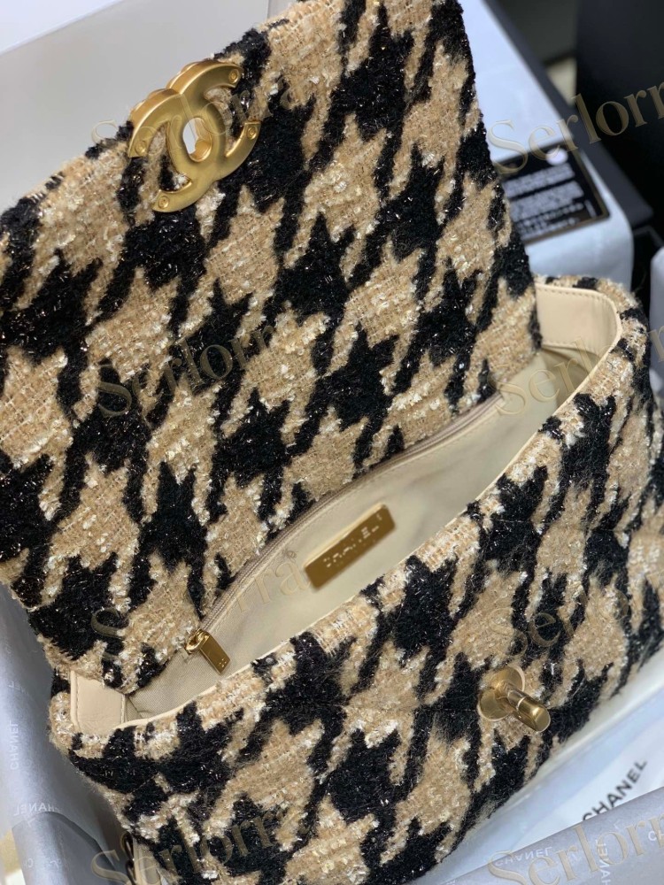CHANEL MASTER MAXI 19 MESH FLAP WITH TWO-TONE CHAIN