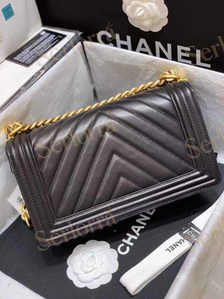 CHANEL MASTER BOY OLD MEDIUM CHEVRON