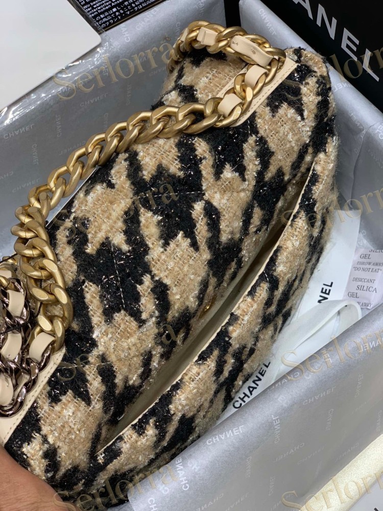 CHANEL MASTER MAXI 19 MESH FLAP WITH TWO-TONE CHAIN