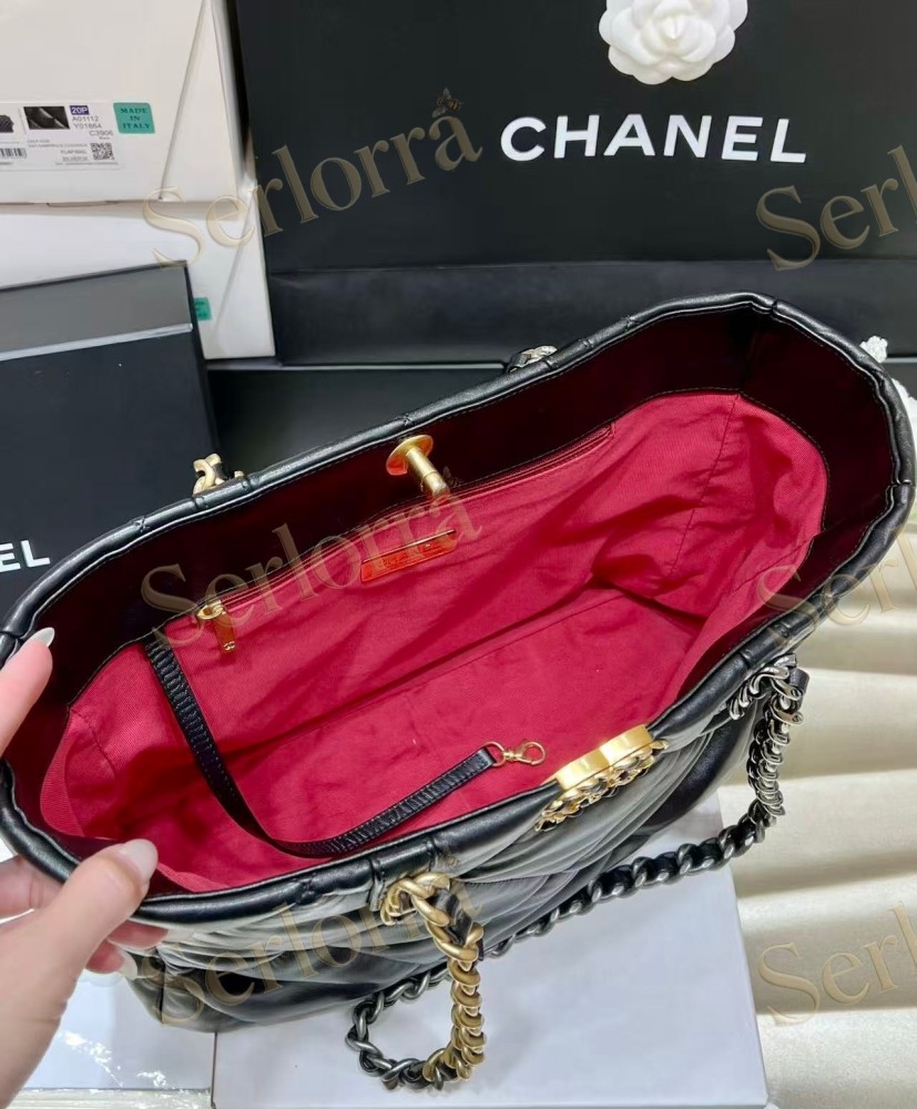 CHANEL MASTER GOATSKIN QUILTED 19 BAG SHOPPING BAG BLACK