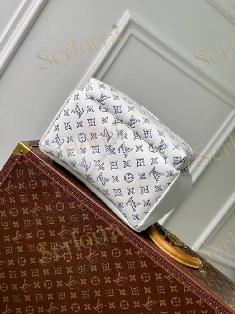 LOUIS VUITTON DISCOVERY BACKPACK