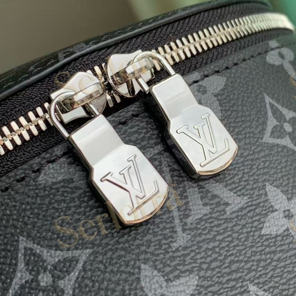 LOUIS VUITTON DISCOVERY SLIM BACKPACK
