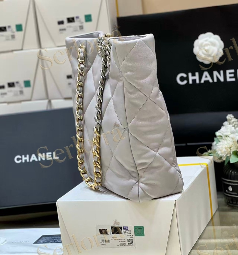 CHANEL MASTER 19 LAMBSKIN SHOPPING BAGS