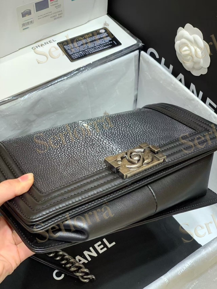 CHANEL MASTER MEDIUM BOY STINGRAY