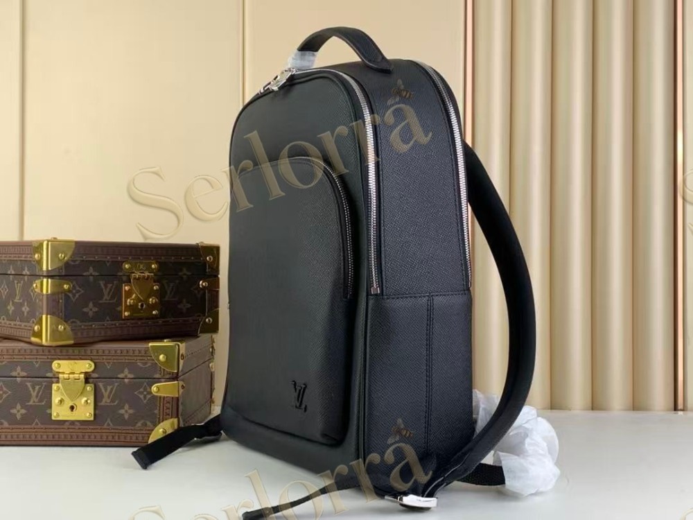 LOUIS VUITTON AVENUE BACKPACK