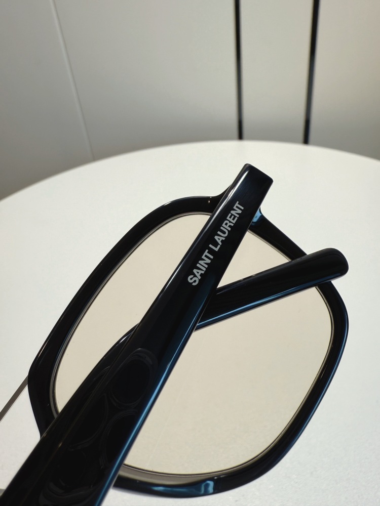 SAINT LAURENT PARIS SUNGLASSES