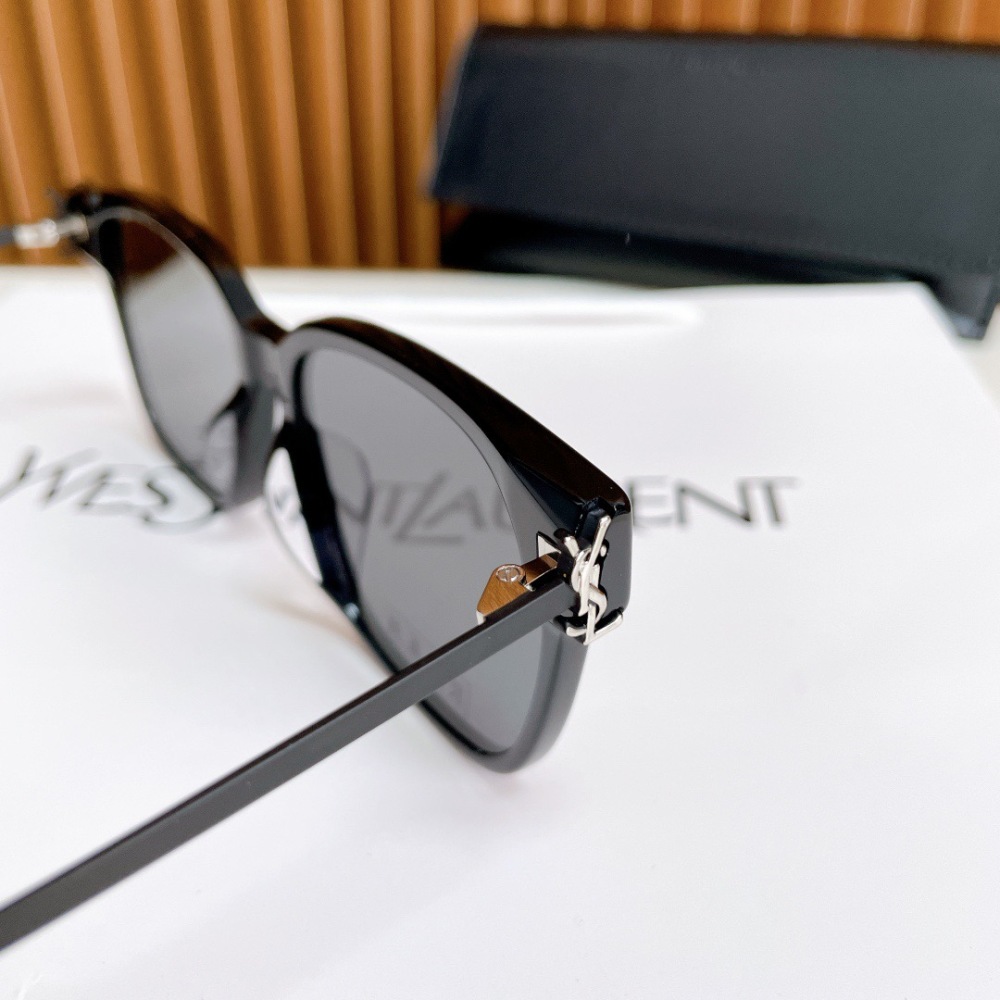 SAINT LAURENT  SUNGLASSES