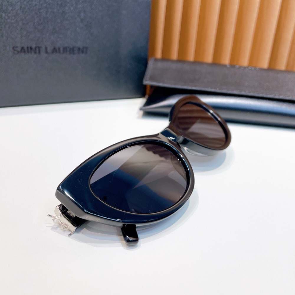 SAINT LAURENT  SUNGLASSES