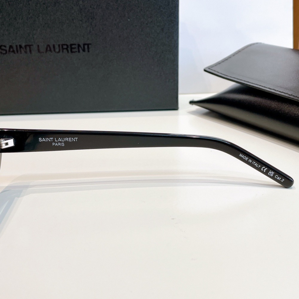 SAINT LAURENT  SUNGLASSES