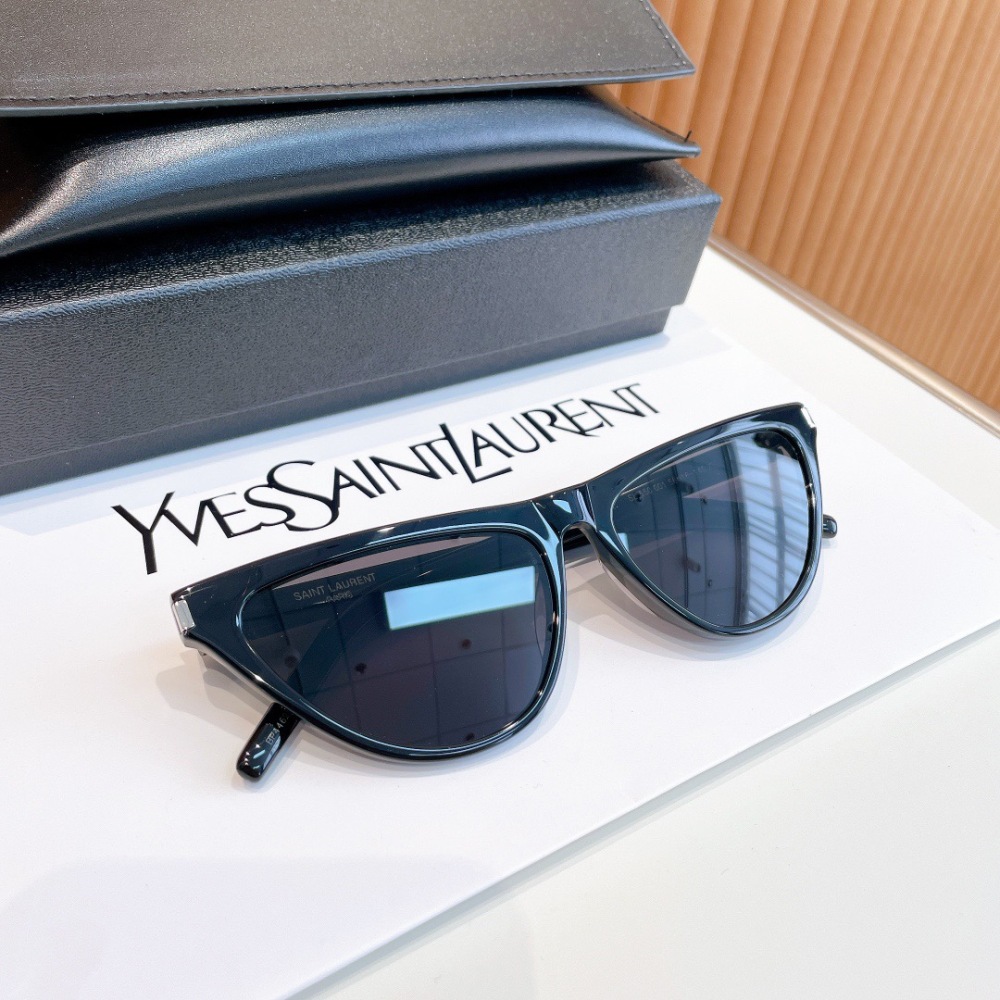 SAINT LAURENT  SUNGLASSES