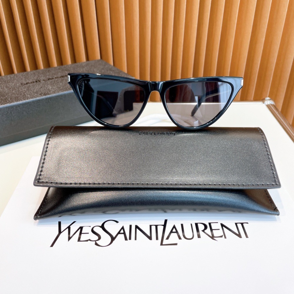 SAINT LAURENT  SUNGLASSES