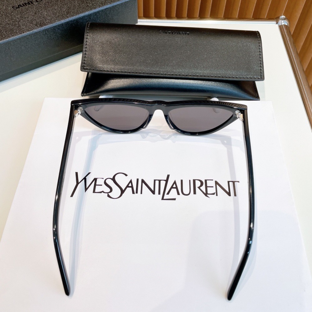 SAINT LAURENT  SUNGLASSES
