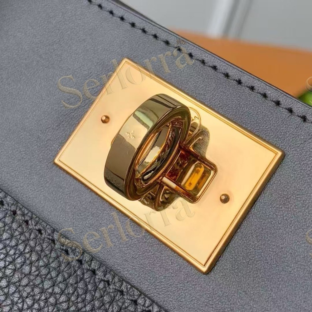 LOUIS VUITTON ON MY SIDE MM