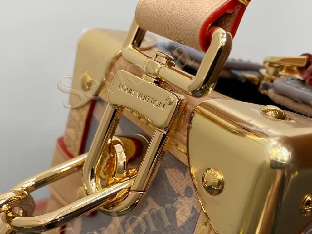 LOUIS VUITTON SIDE TRUNK MM