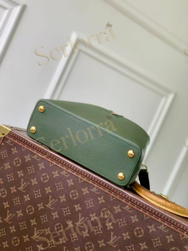 LOUIS VUITTON CAPUCINES BB