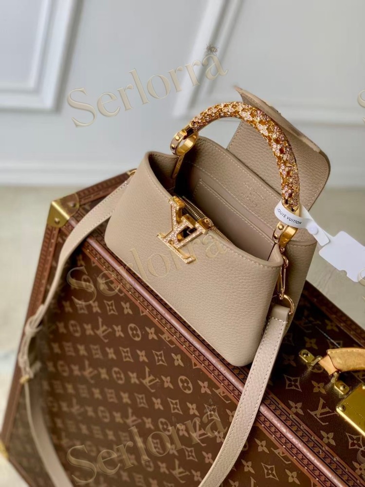 LOUIS VUITTON CAPUCINES MINI