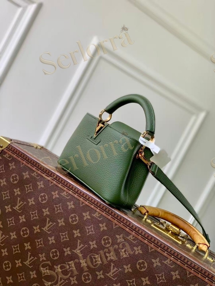 LOUIS VUITTON CAPUCINES MINI