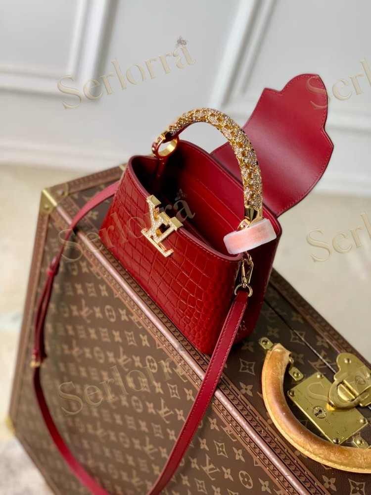 LOUIS VUITTON CAPUCINES MINI