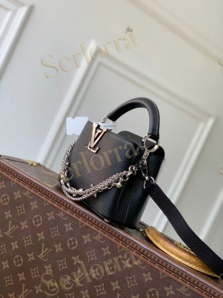 LOUIS VUITTON CAPUCINES MINI