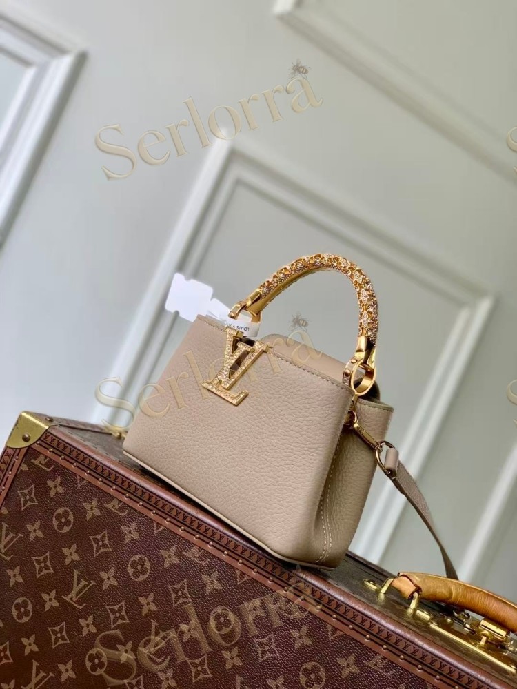 LOUIS VUITTON CAPUCINES MINI