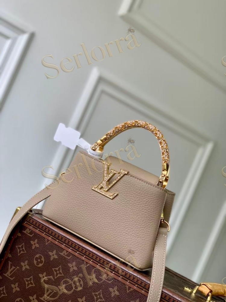 LOUIS VUITTON CAPUCINES MINI