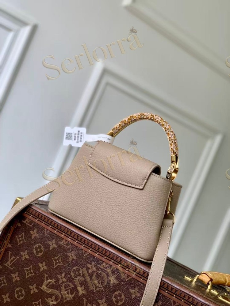 LOUIS VUITTON CAPUCINES MINI