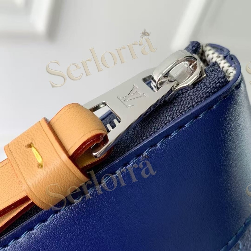 LOUIS VUITTON POCHETTE VOYAGE SOUPLE