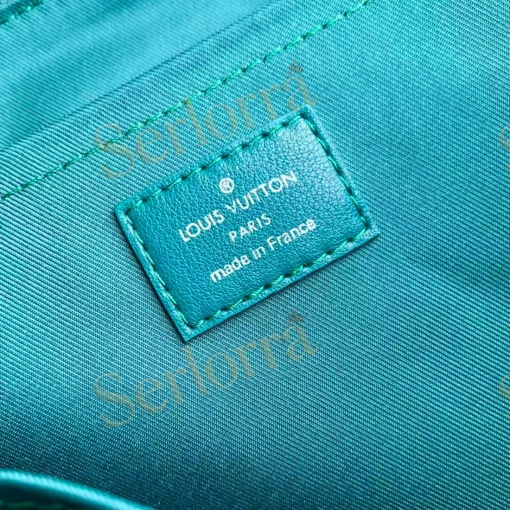 LOUIS VUITTON POCHETTE VOYAGE SOUPLE