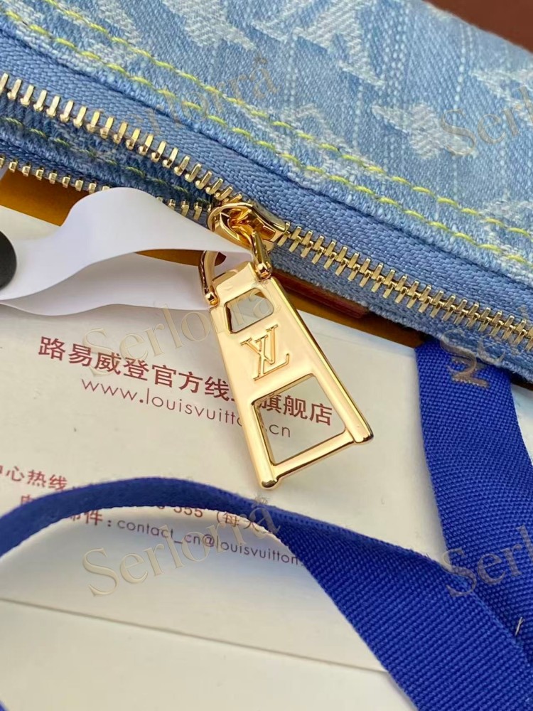 LOUIS VUITTON KEY POUCH