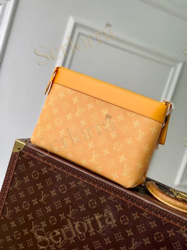 LOUIS VUITTON POCHETTE VOYAGE SOUPLE