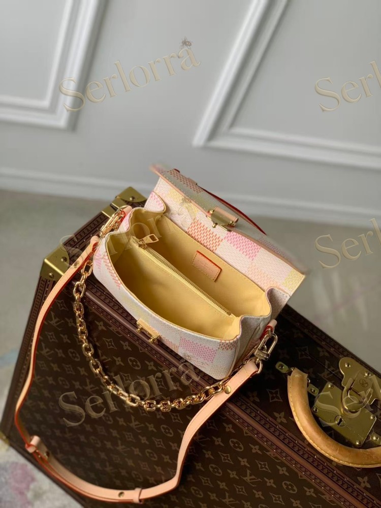 LOUIS VUITTON POCHETTE MÉTIS EAST WEST