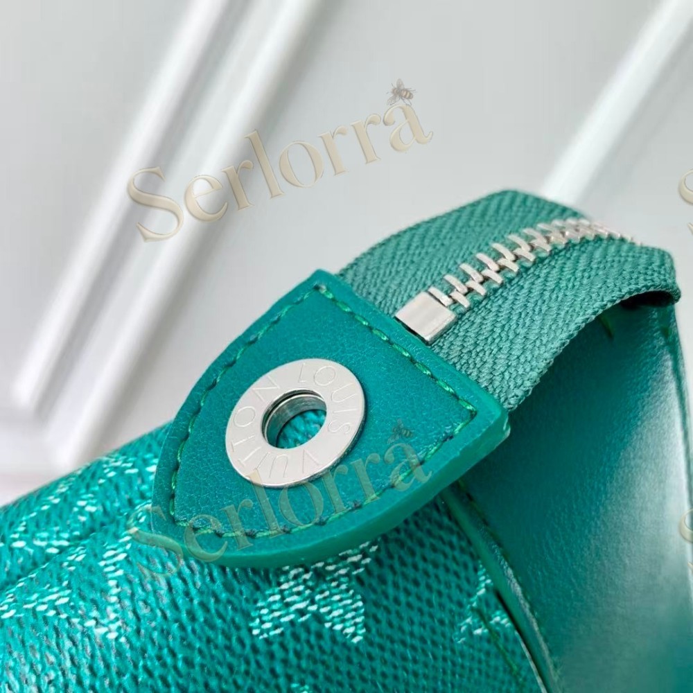 LOUIS VUITTON POCHETTE VOYAGE SOUPLE