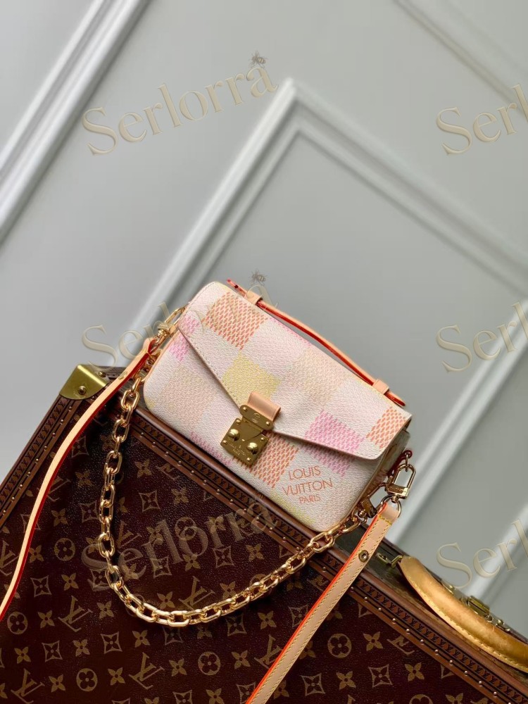 LOUIS VUITTON POCHETTE MÉTIS EAST WEST