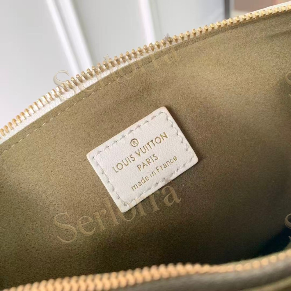 LOUIS VUITTON COUSSIN PM