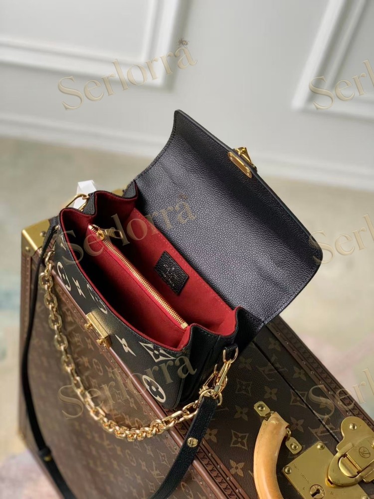 LOUIS VUITTON POCHETTE MÉTIS EAST WEST