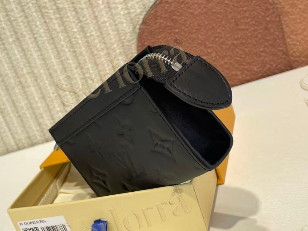 LOUIS VUITTON KEY POUCH VOYAGE