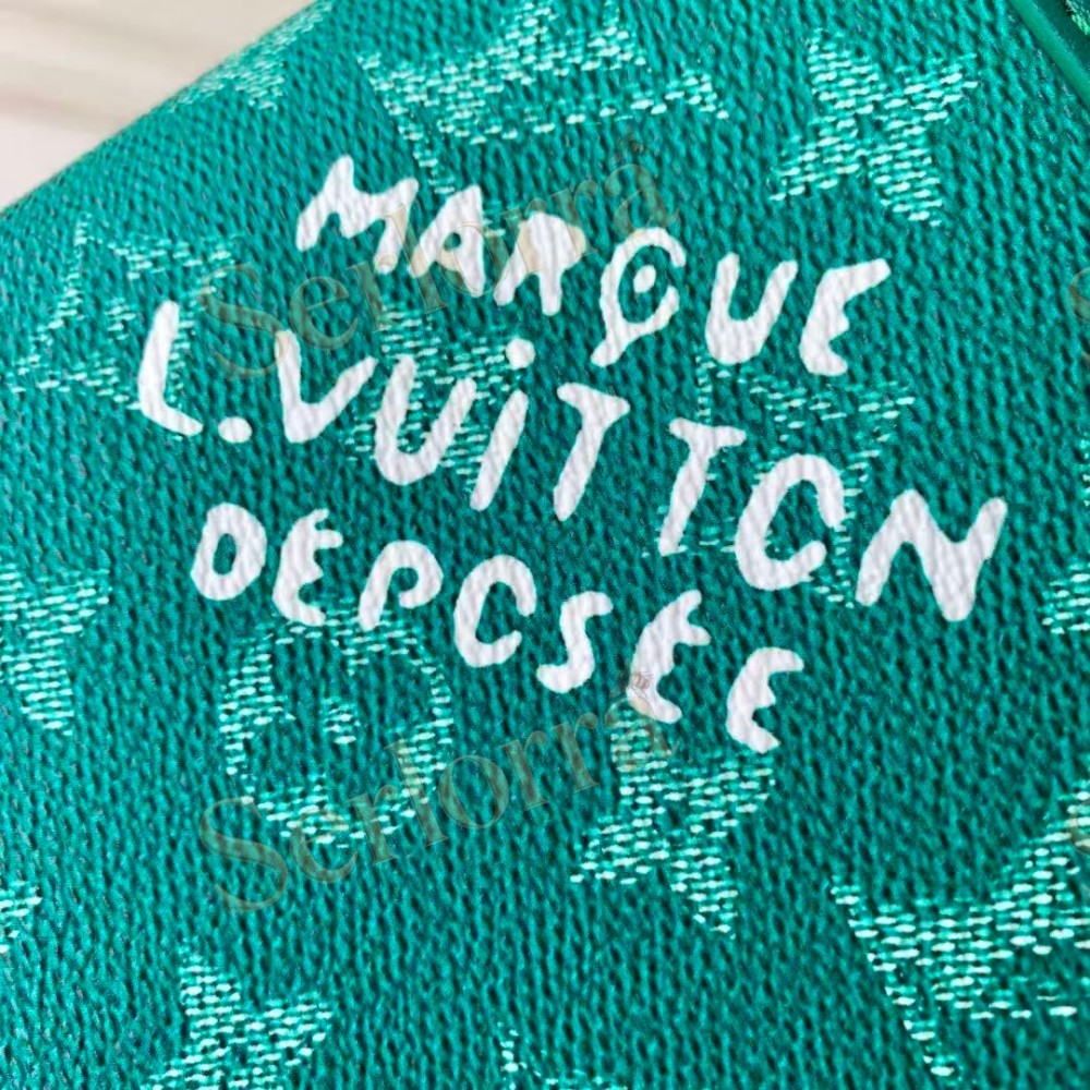 LOUIS VUITTON POCHETTE VOYAGE SOUPLE