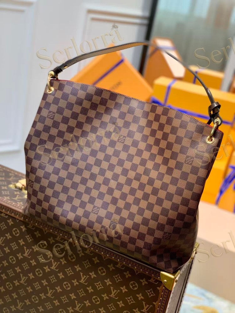 LOUIS VUITTON MASTER GRACEFUL MM