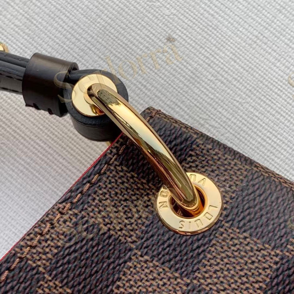 LOUIS VUITTON MASTER GRACEFUL MM