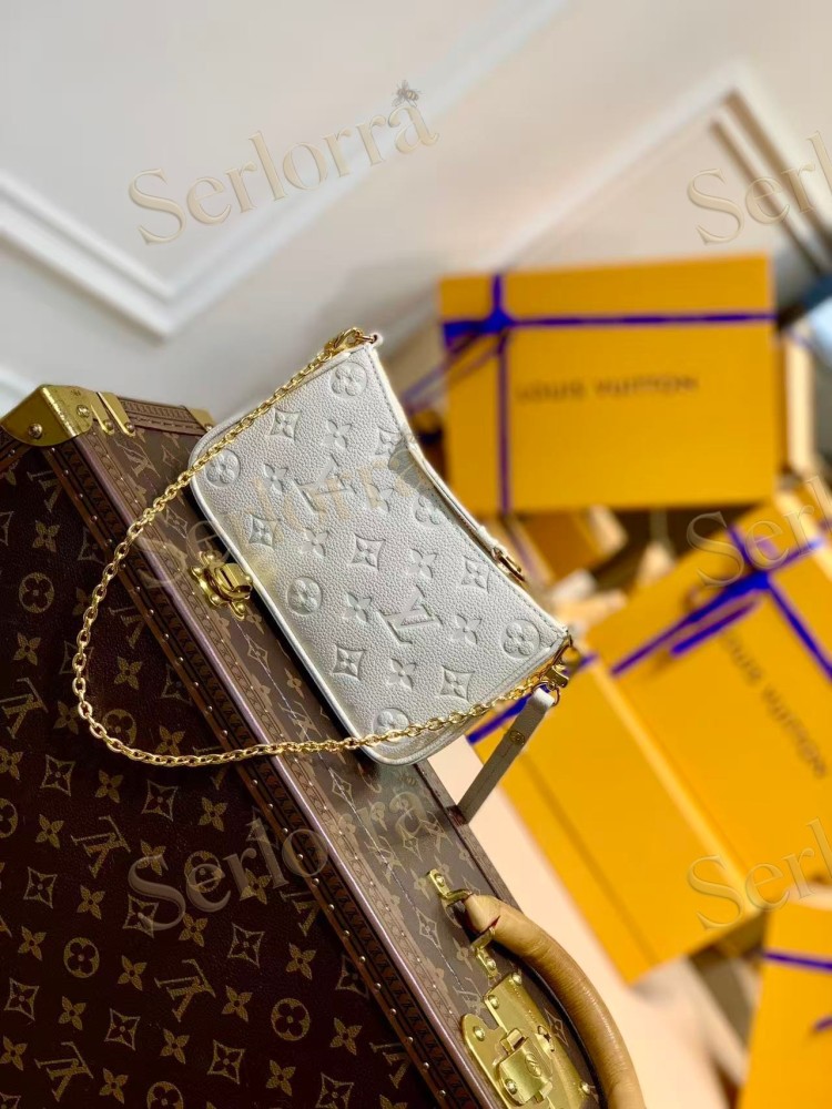 LOUIS VUITTON EASY POUCH ON STRAP